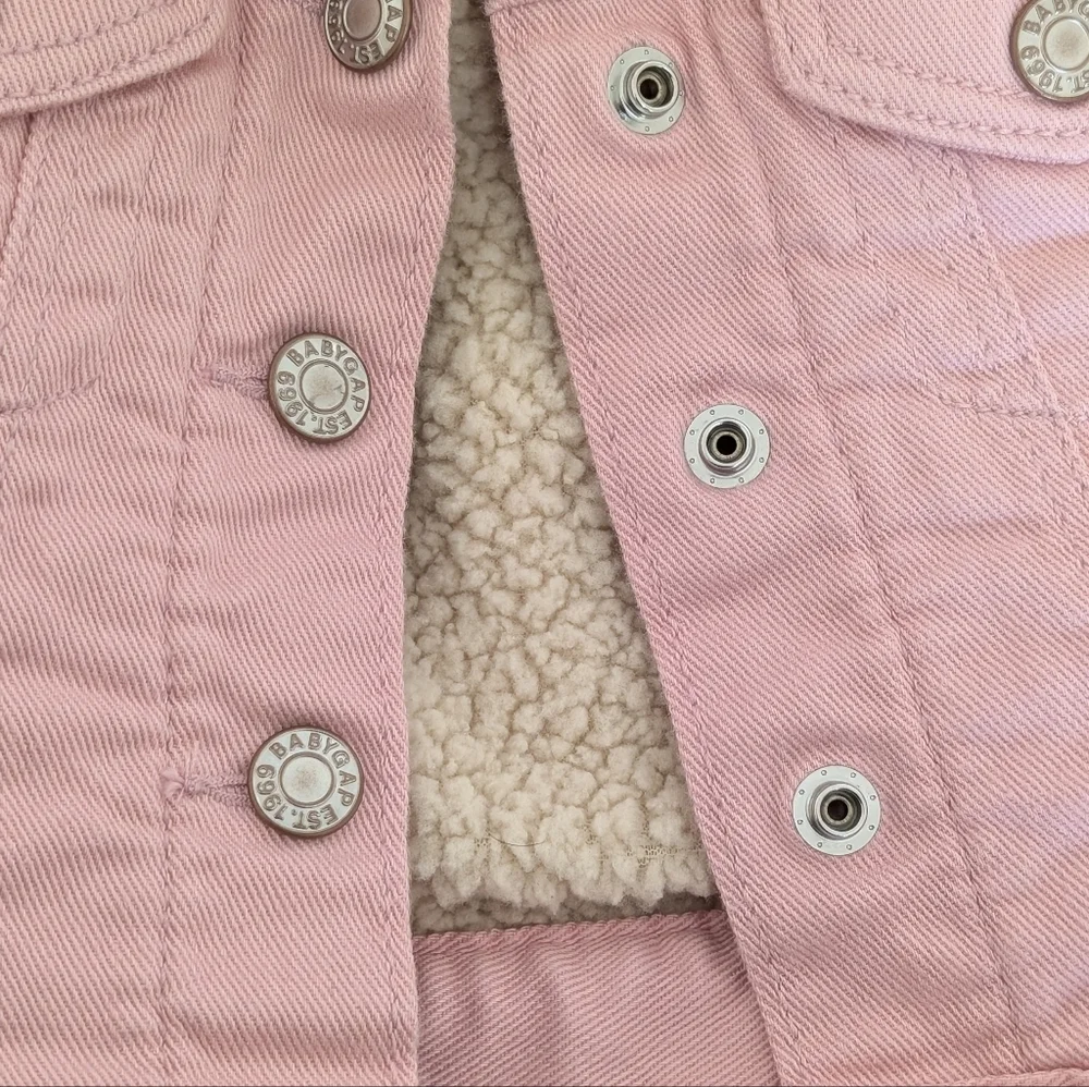 Baby Gap pink Sherpa lined corduroy jacket  size 2T